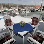 Apartment Toncika *